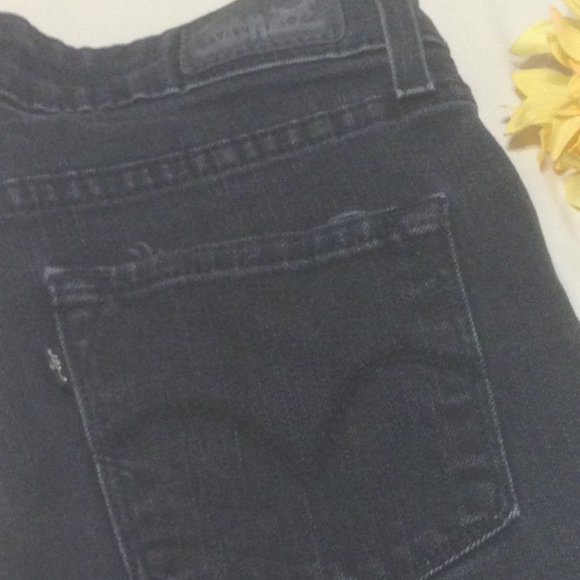 'Levi's mid-rise skinny fit black jeans- W27/ L32 - Picture 7 of 7